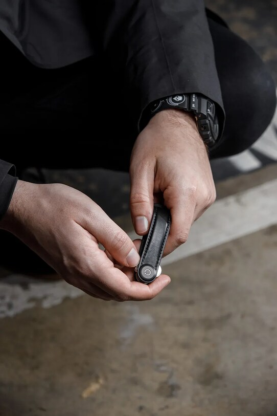 Orbitkey husă cheie Leather Black 8,5 cm LTHO.2.BKBKBK negru