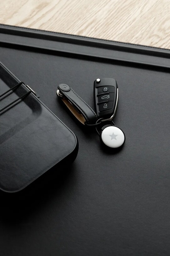 Orbitkey brelok na klucze Slim Case for AirTag 12,5 cm. TACA.BLK.104 czarny
