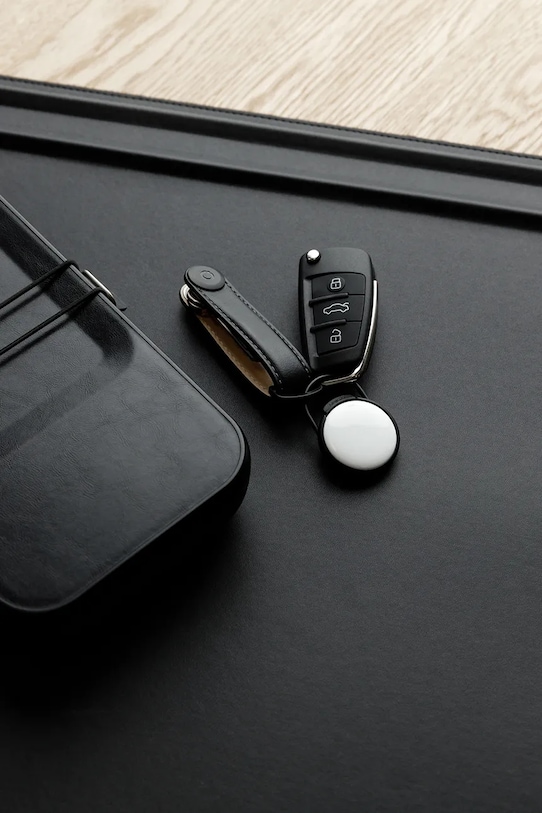 Kľúčenka Orbitkey Slim Case for AirTag 12,5 cm. TACA.BLK.104