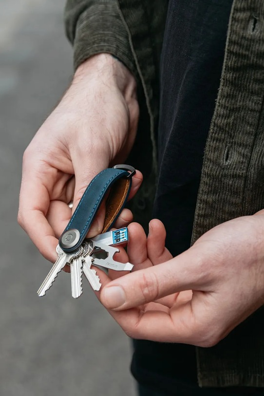 Orbitkey etui na klucze skórzane CHLO.2.MBMBGM