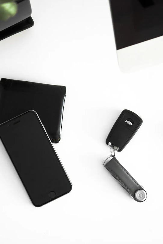 Чохол для ключів Orbitkey Leather 8,5 cm сірий LTHO.2.CCGY