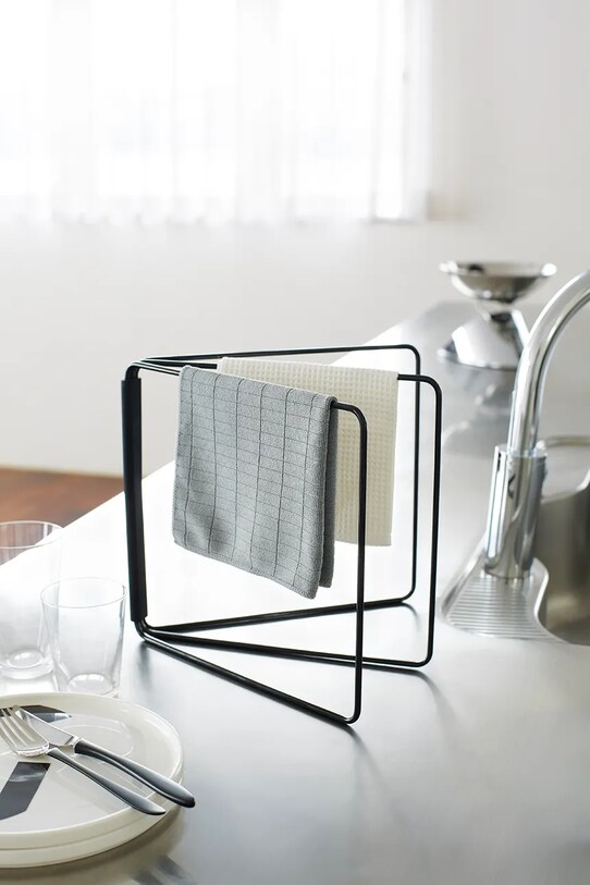 Kuhinja in bar Obešalnik za kuhinjske pripomočke Yamazaki Tower 2788 črna