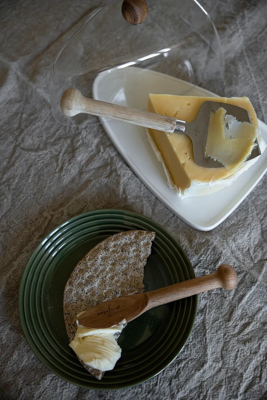 Nož za sir Sagaform Nature šarena 5017204