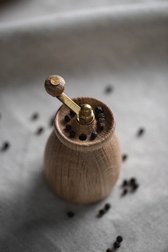 Kay Bojesen młynek do pieprzu Pepper 9,5 cm 39122 beżowy AA00