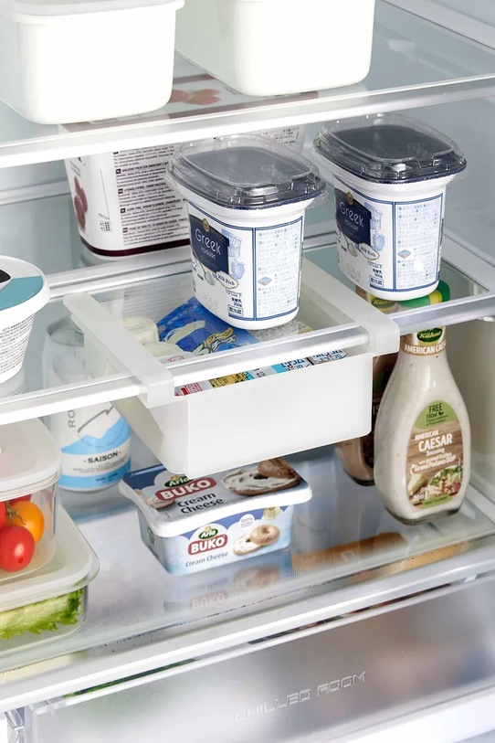 Plastový podnos pod poličku Yamazaki 18,3-26,7 x 17,6 x 7,6 cm 10213 biela AA00