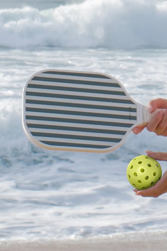 Комплект ракета и плажна топка SunnyLife Pickleball Set The Vacay Olive S51WPBOL зелен