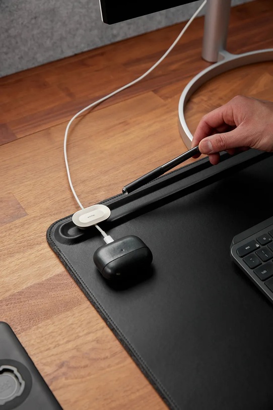 Подложка за бюро Orbitkey Black L 89,6 x 42,3 x 0,5 cm DKMT.LG1.BKBK