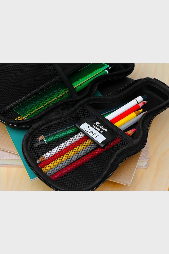 Luckies of London piórnik Rockstar 13,5 x 22 x 5 cm SK.CASEGUITAR1 czarny