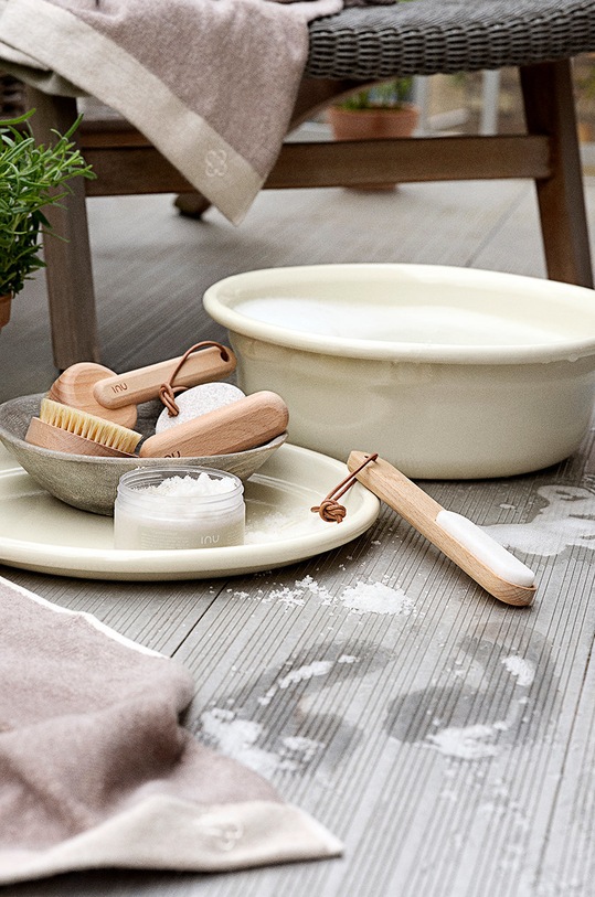 Zone Denmark kartáček na nehty Inu 10999 béžová