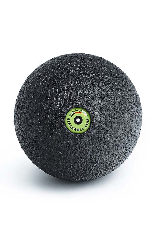 Masážna loptička Blackroll Ball O 8 čierna 32.BLACKROLL