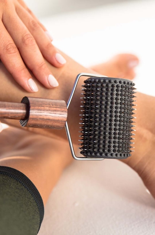 Blackroll igłowy wałek do masażu Needleroller 95.BLACKROLL