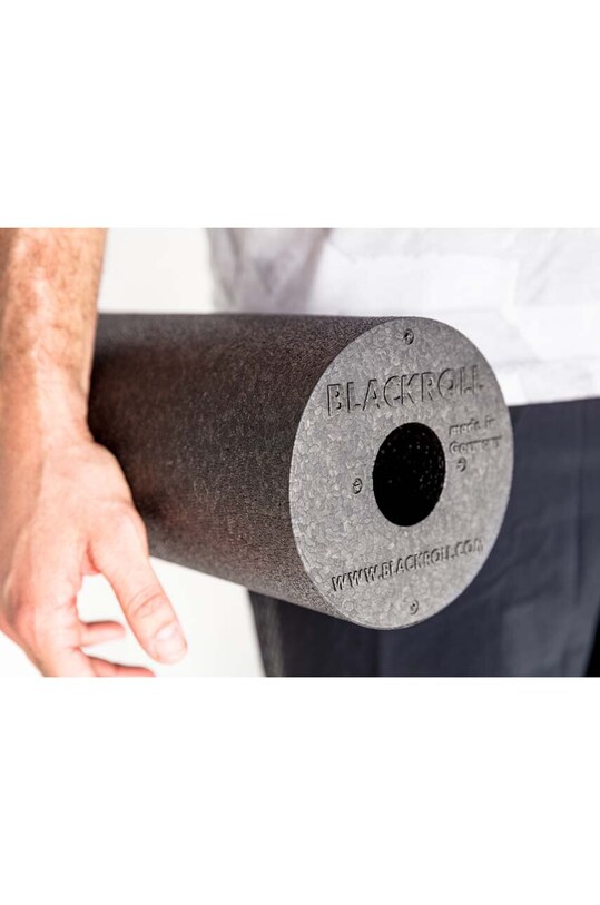 Масажний ролик Blackroll Standard чорний 15.BLACKROLL
