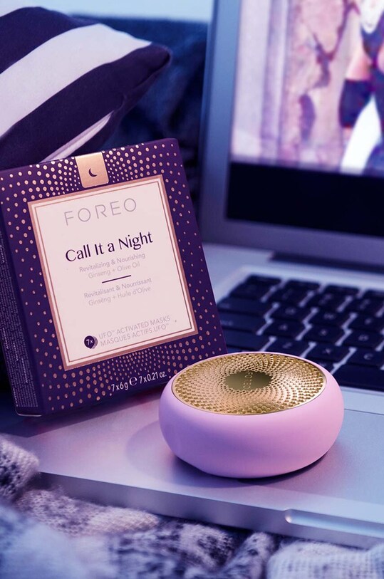 FOREO mască activată hrănitoare și revitalizantă ufo Call It a Night 7-pack multicolor F382M