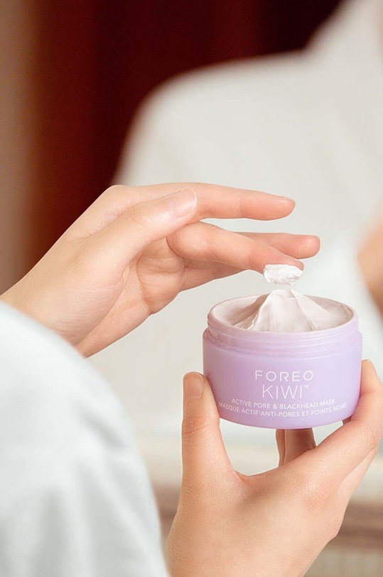 FOREO mască de argilă activă pentru puncte negre KIWI Active Pore & Blackhead Mask 100g multicolor F1931