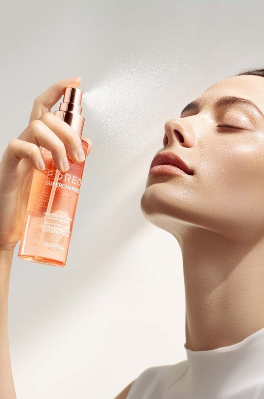 Спрей для обличчя, який підтримує захисний бар'єр FOREO SUPERCHARGED Barrier Restoring Essence Mist 110mL F1962. барвистий