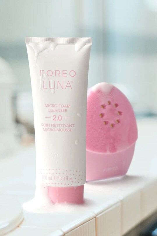 Домашнее SPA Питательная пенка для очищения кожи лица FOREO LUNA Micro-Foam Cleanser 2.0 100ml GL F1214 мультиколор