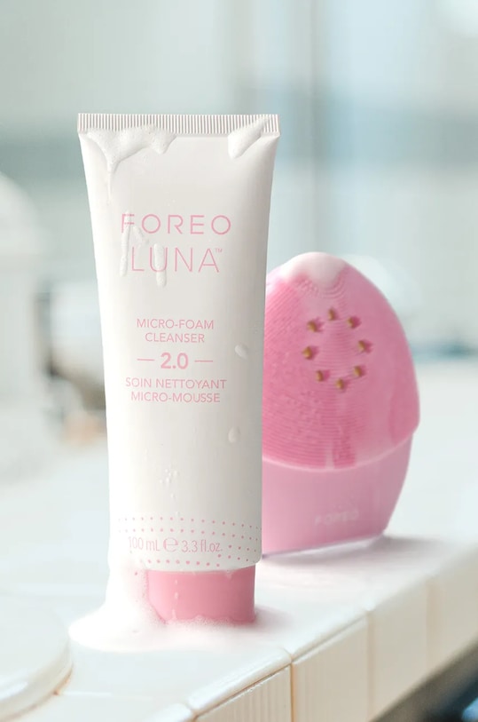 Домашнє SPA Живильна пінка для очищення обличчя FOREO LUNA Micro-Foam Cleanser 2.0 100ml GL F1214 барвистий