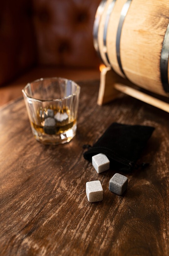 Gentelmen's Hardware Chladiace kocky do whisky (6-pak) viacfarebná GEN360UK