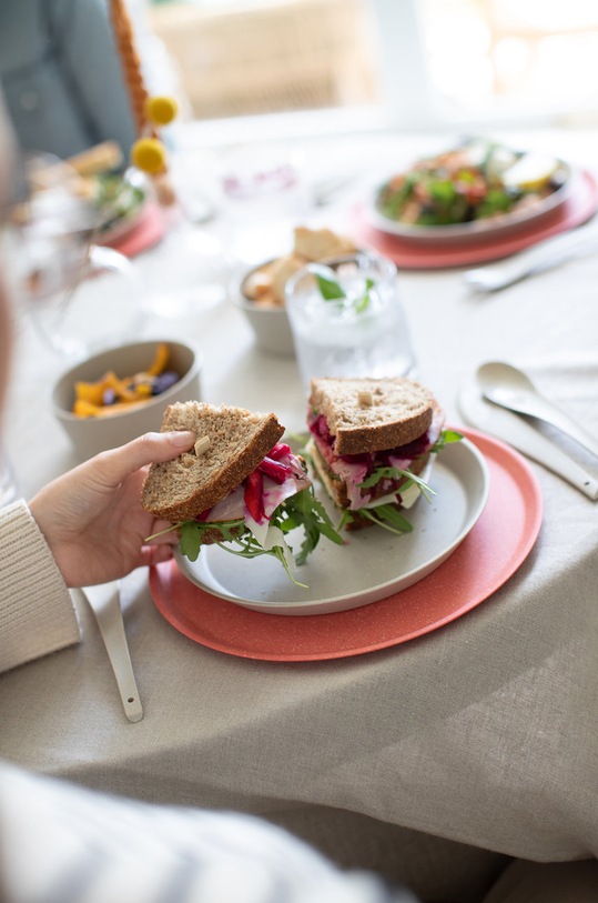 Koziol zestaw talerzy (4-pack) 7101701 szary AA00