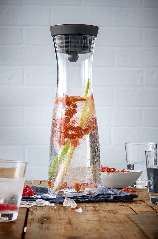 Kuchyňa a bar WMF Karafa Basic 1 L 617706600 oranžová