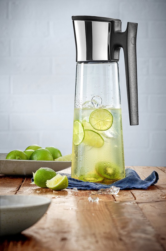 WMF karafa Basic 1,5 L 618046040 siva