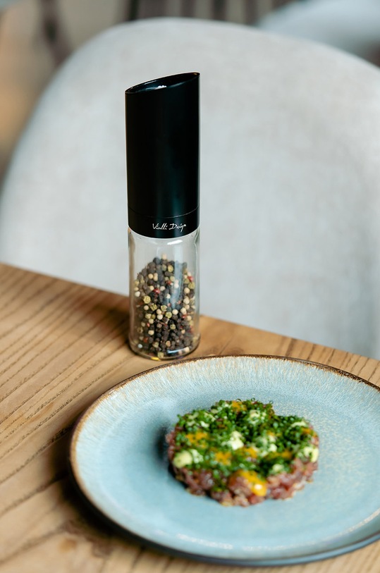 Vialli Design Електричний млинок для спецій 8876