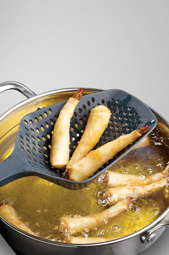 Joseph Joseph lingură crestată Scoop™ Plus 10160 negru