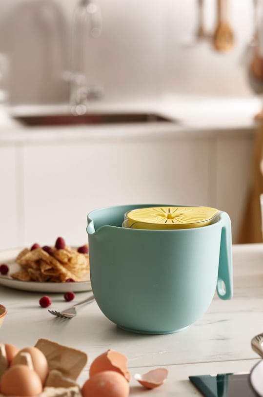 Joseph Joseph Кухонная миска с меркой и соковыжималкой для цитрусовых Nest Trio 40110