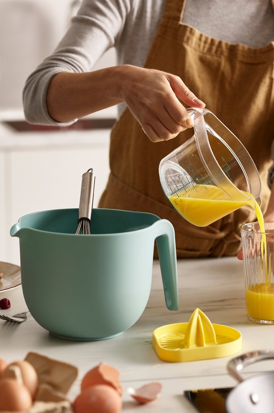 Joseph Joseph Кухонная миска с меркой и соковыжималкой для цитрусовых Nest Trio 40110
