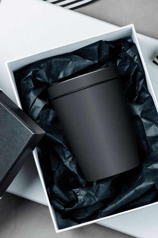 Villeroy & Boch kubek z pokrywką Manufacture Rock 1048689359 czarny AA00