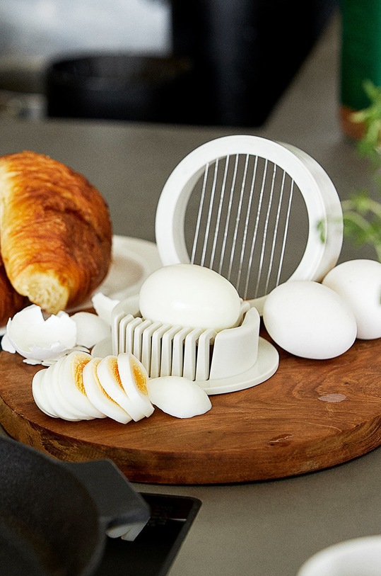 Kuchyň a bar Zone Denmark řezačka vajec Singles Black 15237 černá