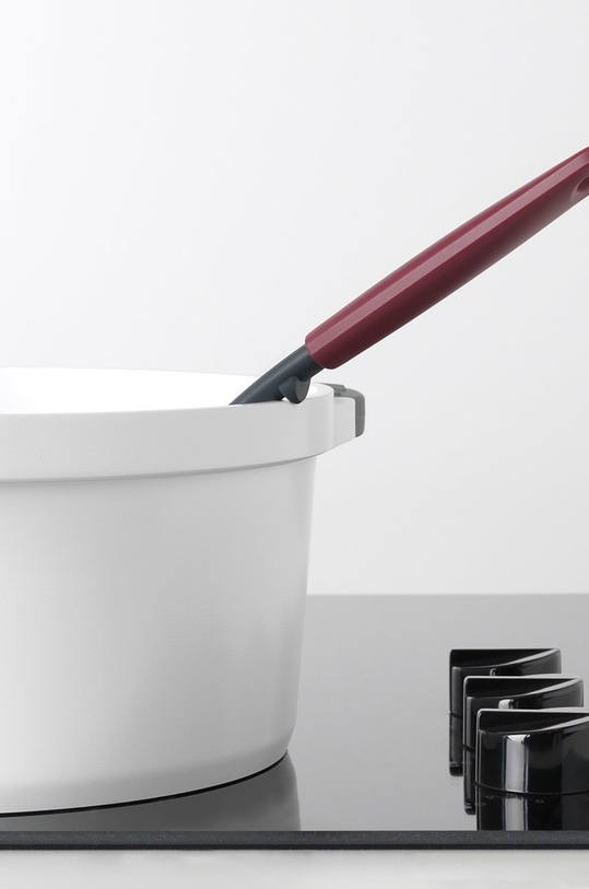 Lopatica s vilicom Brabantia 122781 crvena