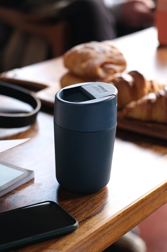 Чашка з кришкою Joseph Joseph Sipp 81124 блакитний