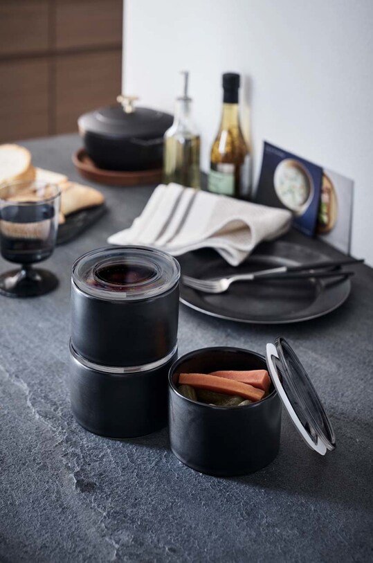 Kuchyň a bar Nádoba s víkem Yamazaki Small 5115 černá