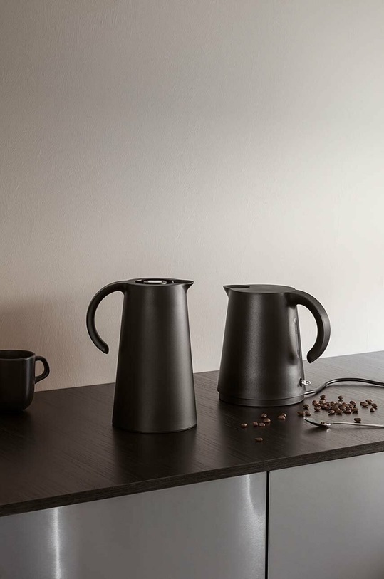 Rýchlovarná kanvica Eva Solo Rise 1,2 L 502730 čierna