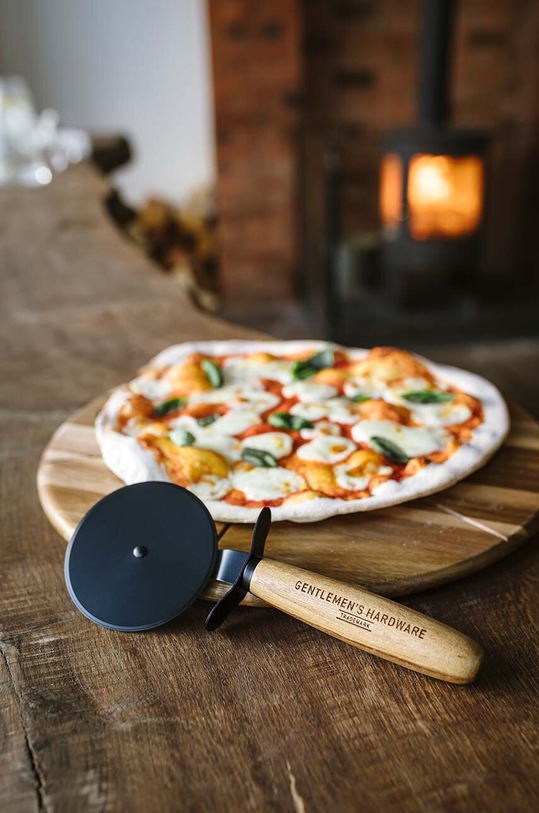 Servírovacia súprava na pizzu Gentelmen's Hardware viacfarebná GEN157UK