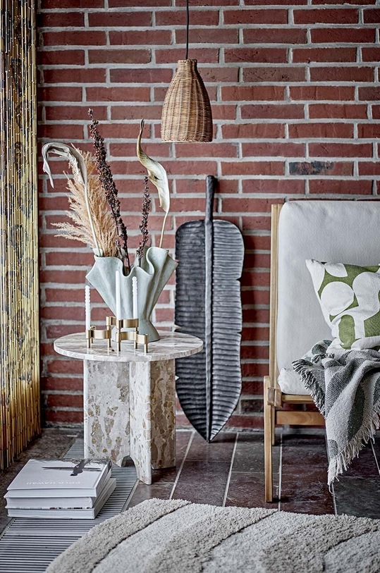 Dekorativní váza Bloomingville Plier béžová 82060341