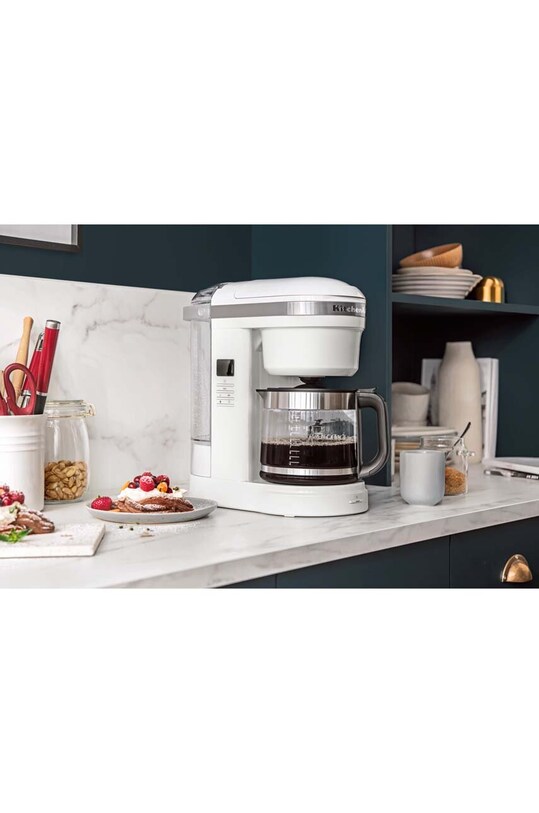 Překapávací kávovar KitchenAid Classic 5KCM1208EWH bílá