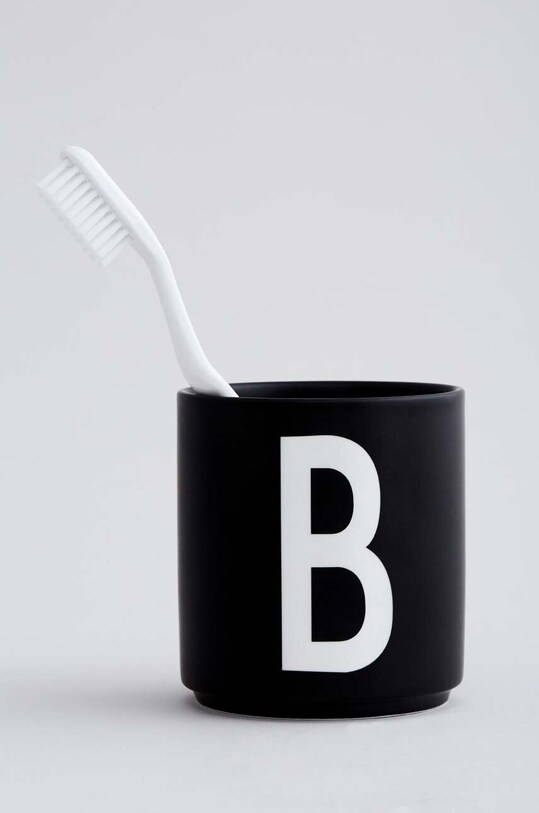 Чашка Design Letters Personal Porcelain Cup 10204000B чорний AA00