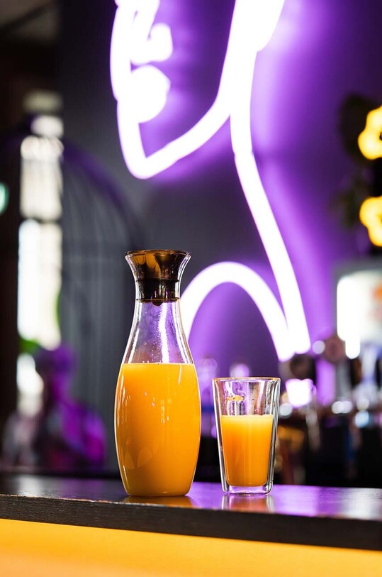Графин Vialli Design Amo 1,3 l мультиколор 29798