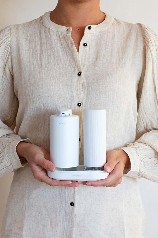 Σετ δοσομετρητών κουζίνας με πιατάκι Brabantia SinkStyle 2 x 200 ml λευκό 227967