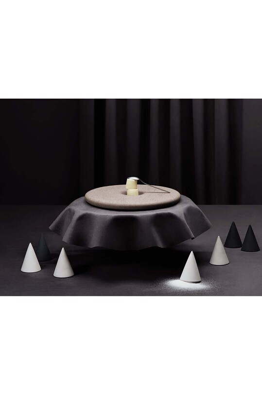 Tre Product solniczka i pieprzniczka Cone czarny SPC15PWB