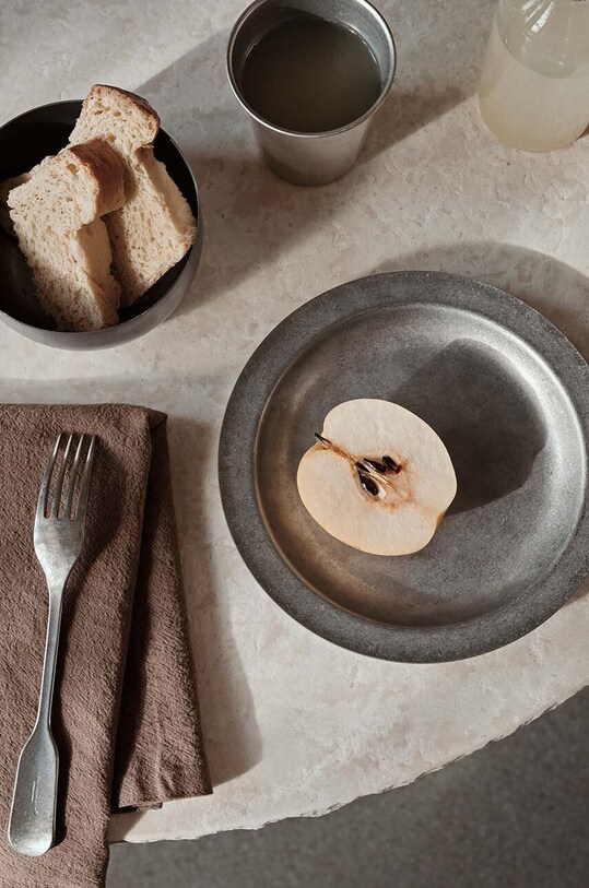 Кухня та бар Тарілка ferm LIVING Tumbled Plate 20 cm 1104268739 сірий