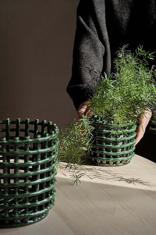 Ferm Living kosz dekoracyjny Ceramic Basket S 1104268940 zielony AA00