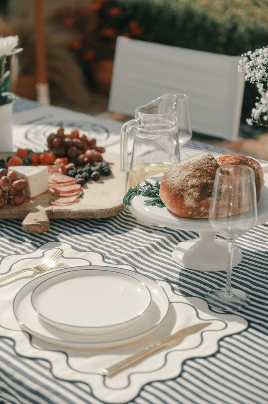 Подложка за чиния Business & Pleasure Co. (4 броя) многоцветен BPA.PLA.RIV.WHT