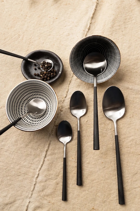 Bucătărie și bar Belo Inox un set de tacâmuri pentru 6 persoane NEOP24P.CR multicolor