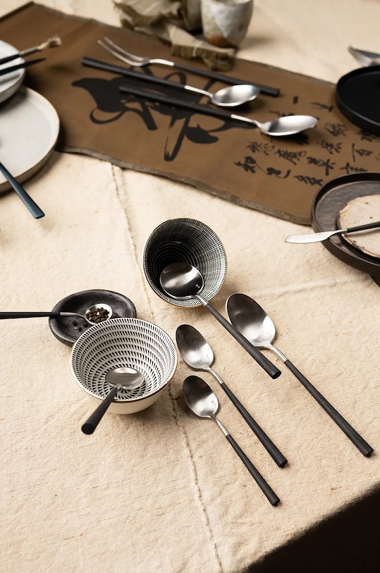 Belo Inox un set de tacâmuri pentru 6 persoane multicolor NEOP24P.CR