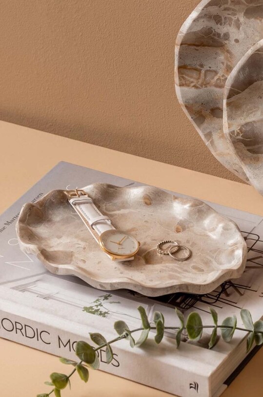 Кухня и бар Декоративный поднос Present Time Waved Oval Small PT4213BR мультиколор