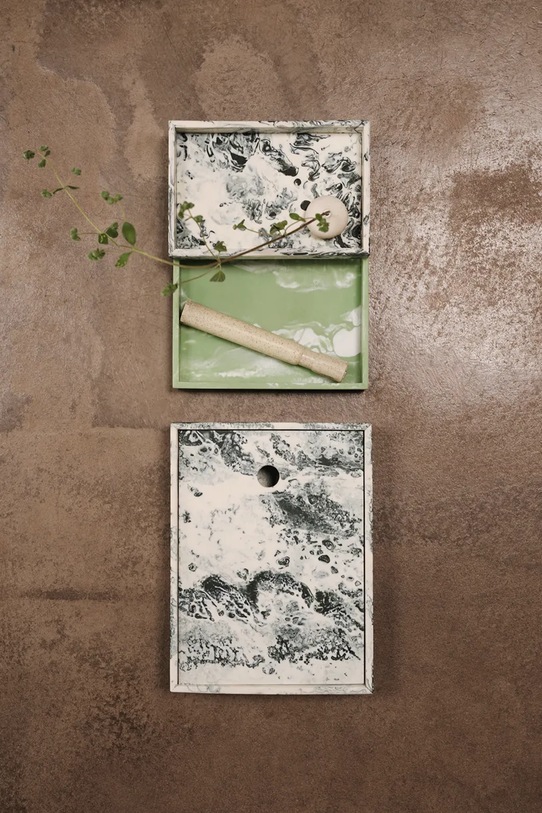 Вітальня та спальня Декоративна таця ferm LIVING Mist Tray 1104270001 білий