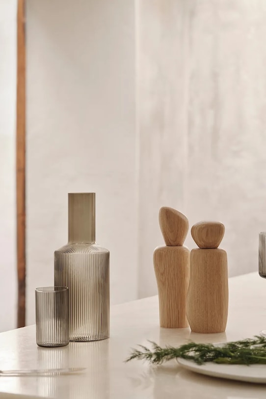 ferm LIVING karafka Ripple 1 L 100125112 czarny